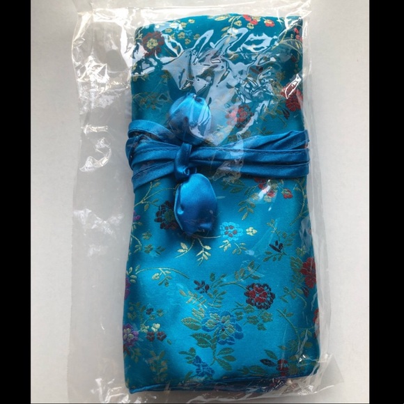 Chinese Jewelry Wallet, Turquoise Blue, Floral Print - Picture 3 of 4